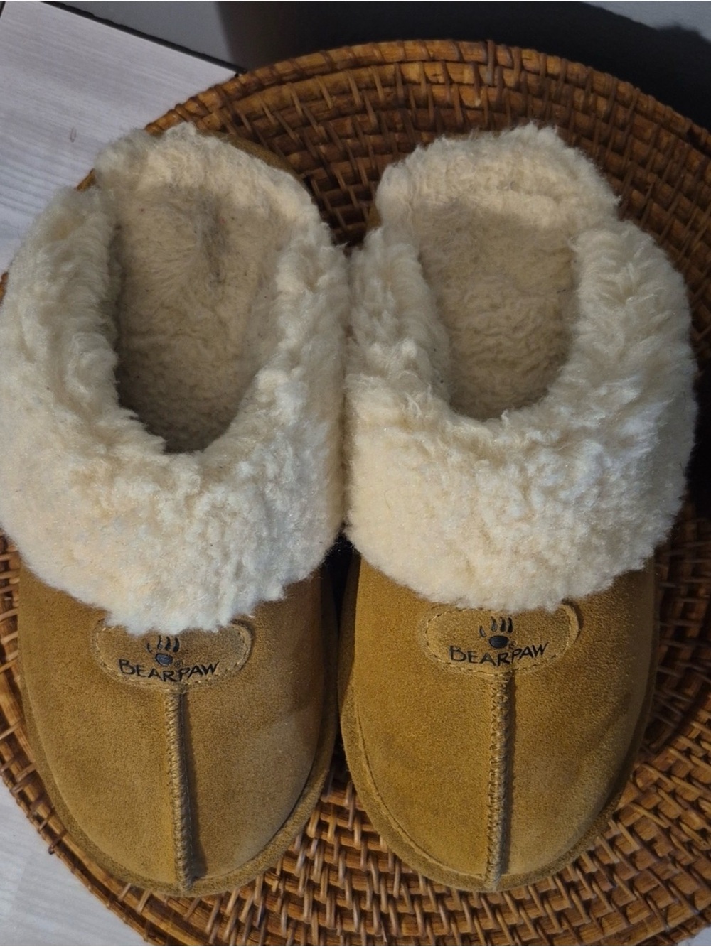 BearPaw Women's Tan Shearling-Lined Slipper Clogs - Picture 3 of 5